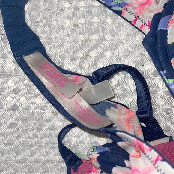 PINK Victoria Secret Bra - Picture 3 of 4